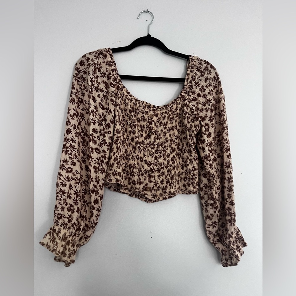 ⭐️2/$22⭐️ Promesa size S flocked Floral Blouse